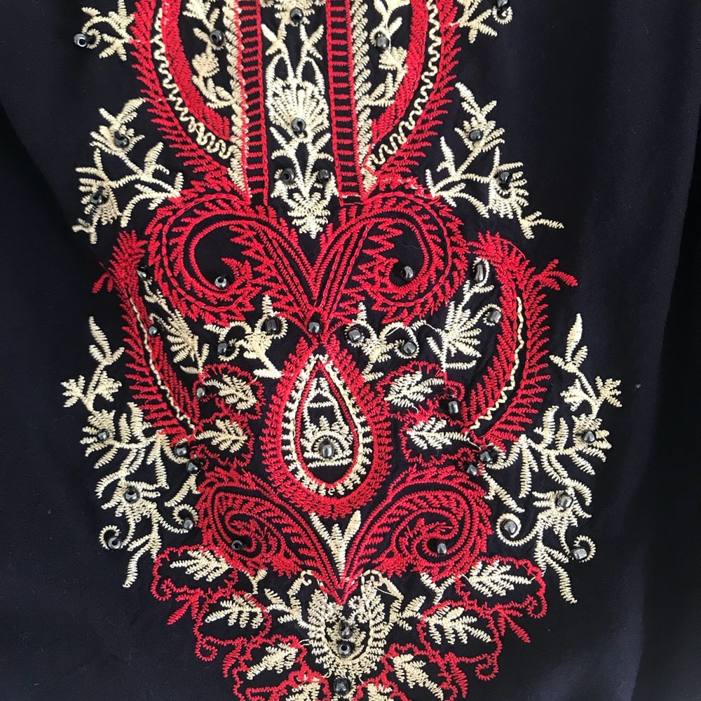 Top - Picture 2 of 3